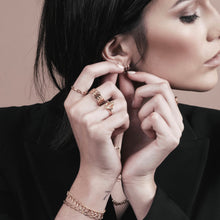 Charger l&#39;image dans la galerie, Bague Révérence
