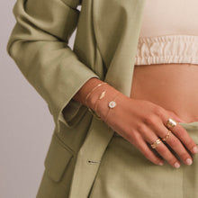 Charger l&#39;image dans la galerie, Bracelet Plume
