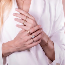 Charger l&#39;image dans la galerie, Bague Agathe Blanche
